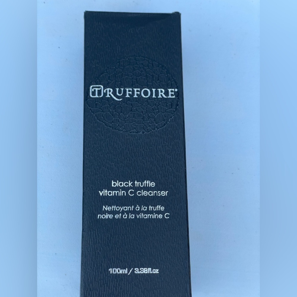 TRUFFOIRE Black Truffle Vitamin C Cleanser 3.38 fl Oz